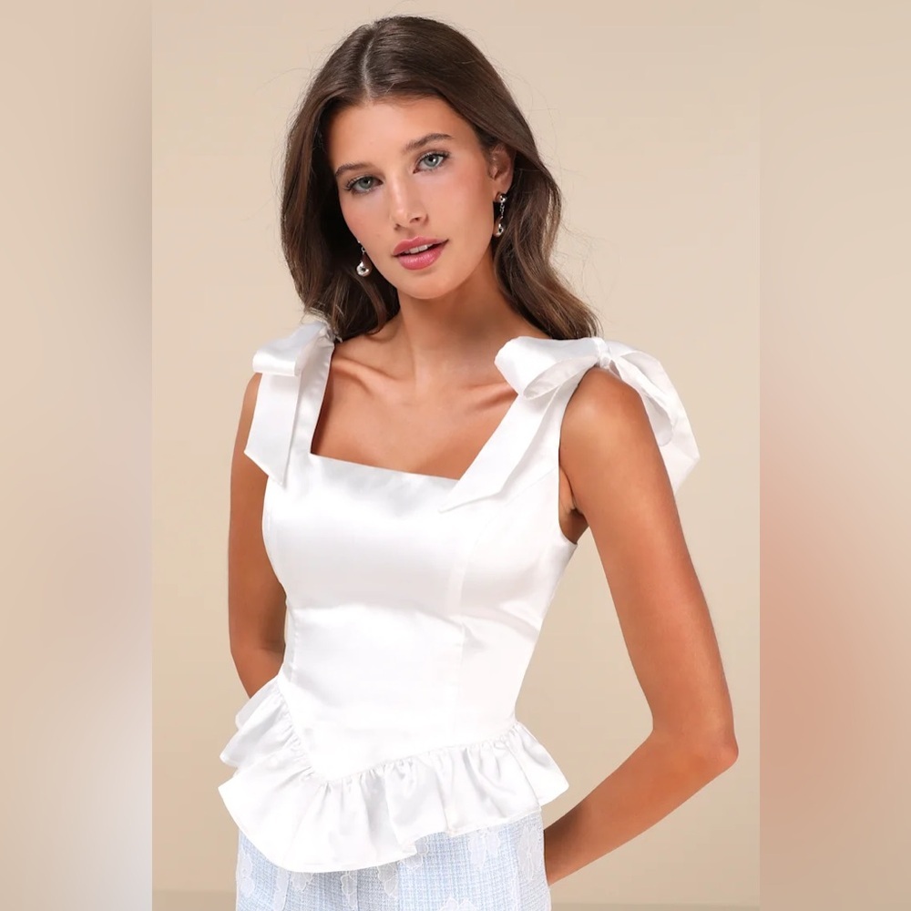 Coquettish White Lace-Up Bustier Top
Lulus - Picture 4 of 8